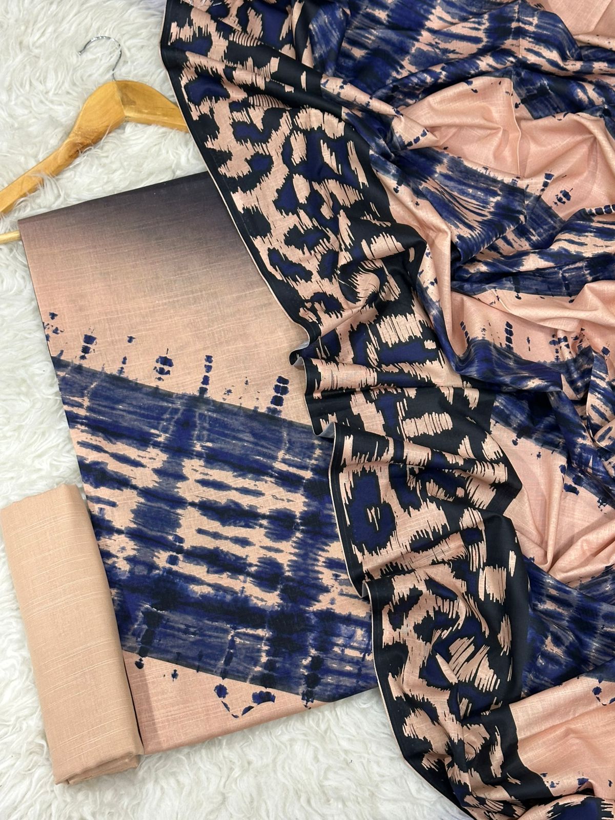Bonanza Premium Printed Khaddar 3-Piece Suit [Unstitched]