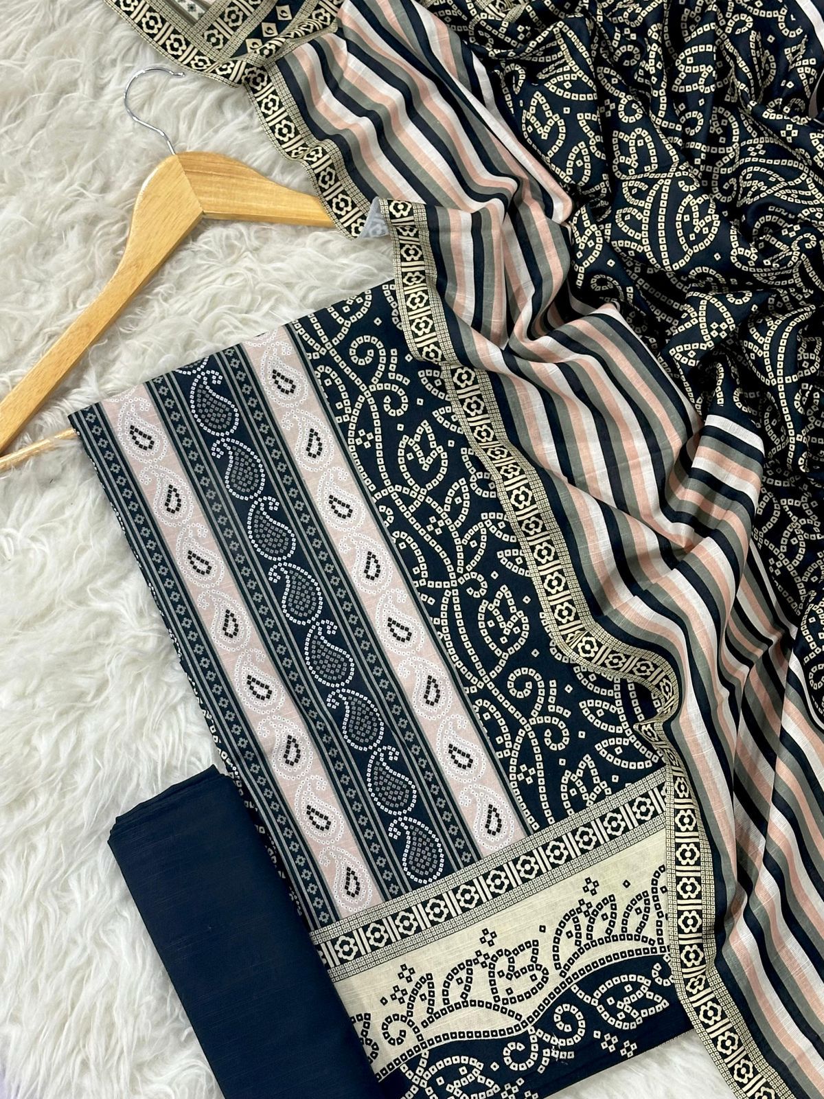 Gul-Ahmed Premium Printed Khaddar 3-Piece Suit [Unstitched]